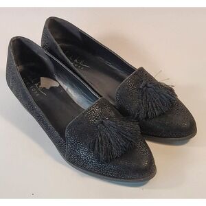 Nicole Miller Women's 7M Tajtas Black Slip On Loafer Low Block Heel Tassel Shoes